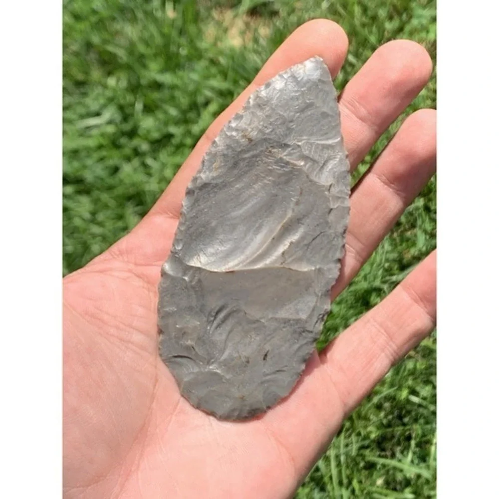 Authentic Archaic Blade Pulaski Co Kentucky 4 Inch Glossy‎ Grey Material Thin